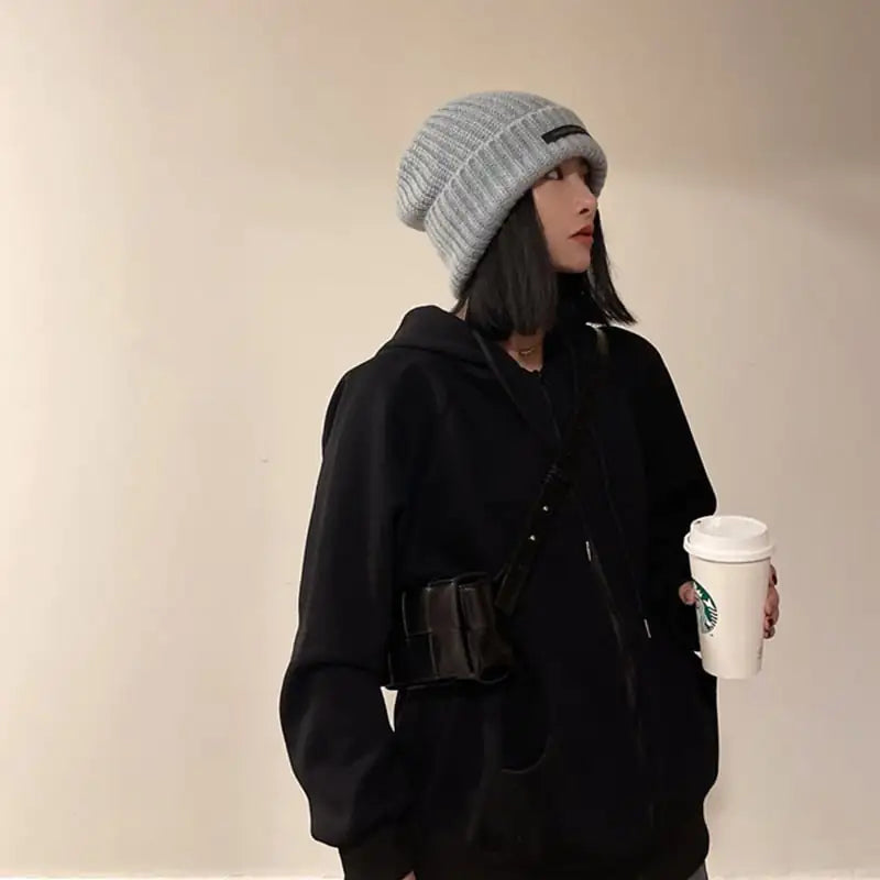 Women's Thick Wool Blend Knitted Hat for Autumn/Winter