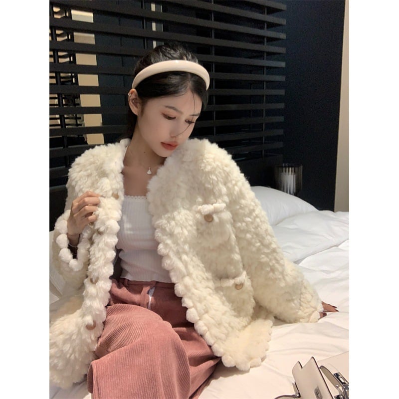 Spliced Plush Insulated Jacket for Style