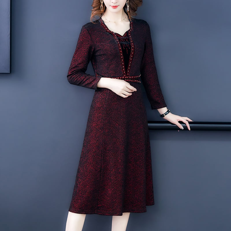 High-End Long-Sleeved Dress: Slimming & Youthful Look