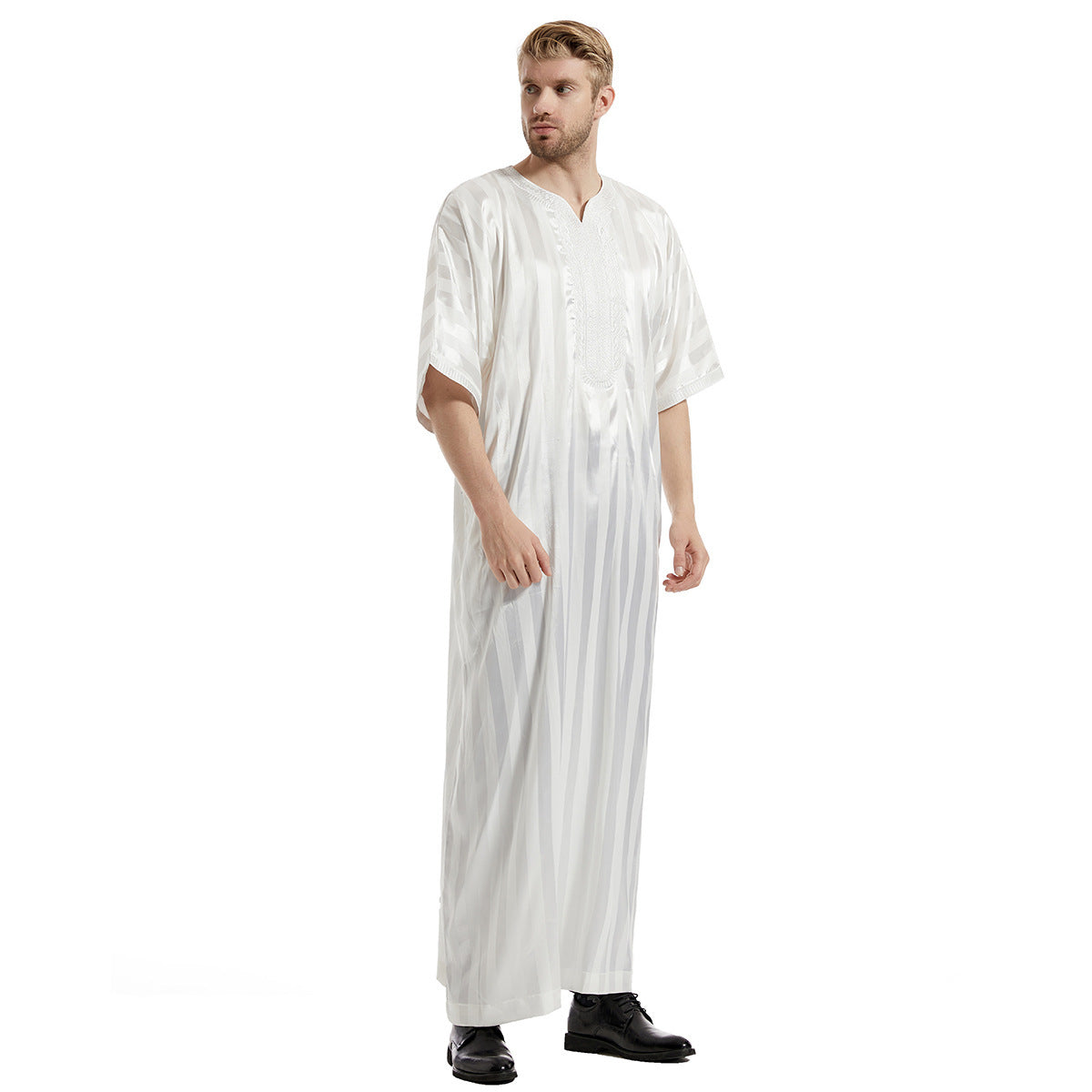 Men's Fashion Robe with Stripe Embroidery Design