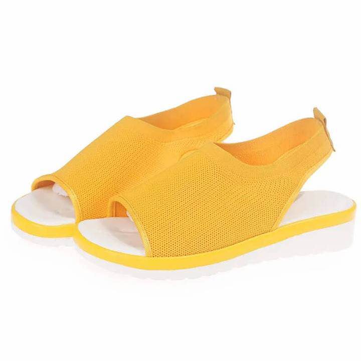 Summer Women's Flyknit Peep-Toe Flats (20-Year Trend)