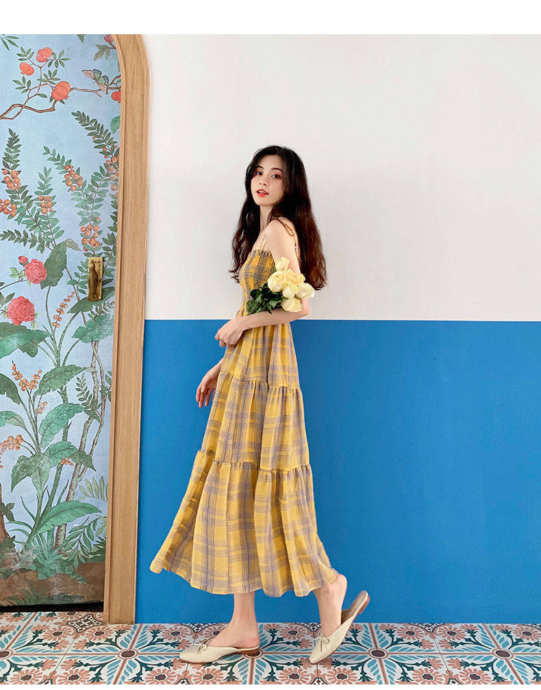 Chiffon Dress with Slim Fit and Elegant Style