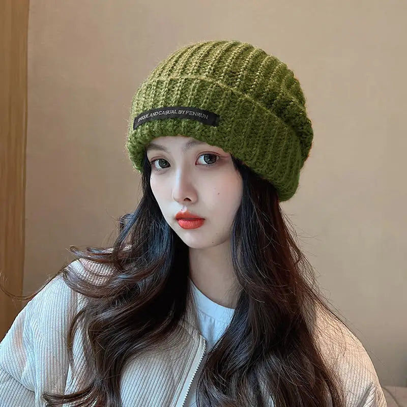 Women's Thick Wool Blend Knitted Hat for Autumn/Winter