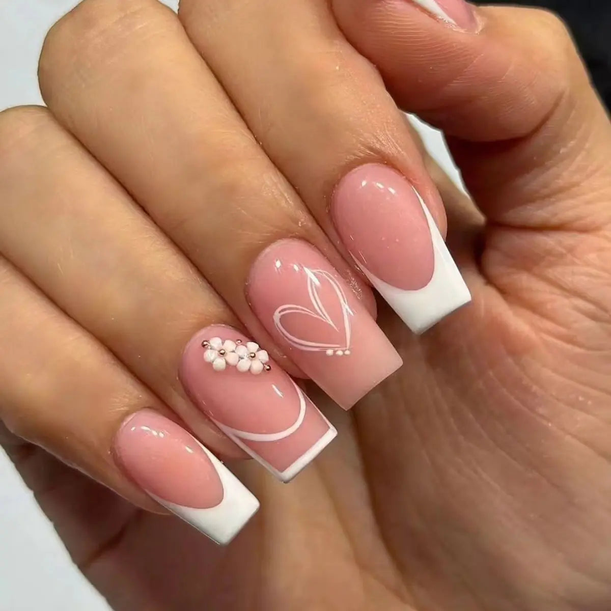 Valentine's Day Press-On Nail Set with Heart Designs