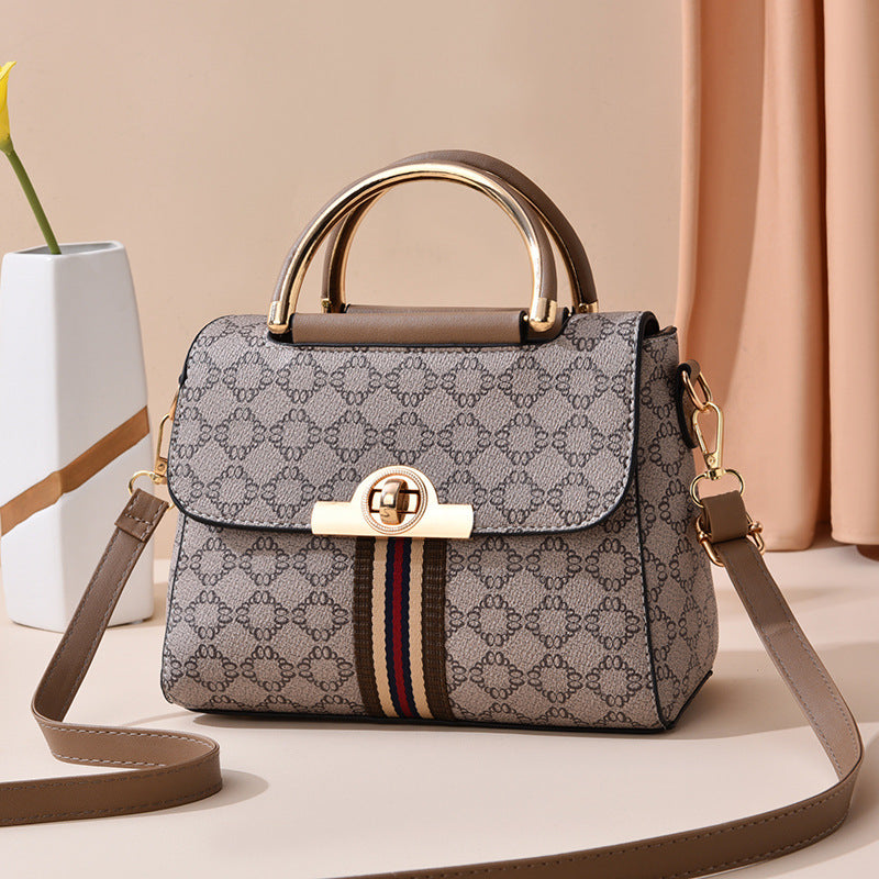 Fashionable Women's Handbag 2023 Summer Vintage Style