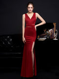 YIDINGZS Green Backless Beaded V Neck Evening Dress