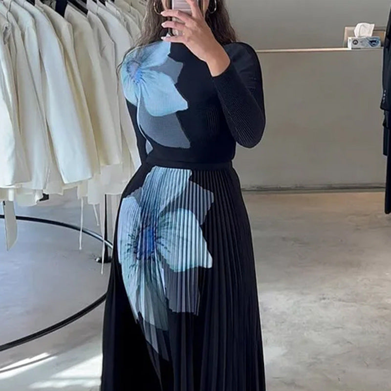 Elegant Pleated Dress for Women with Fitted Waist