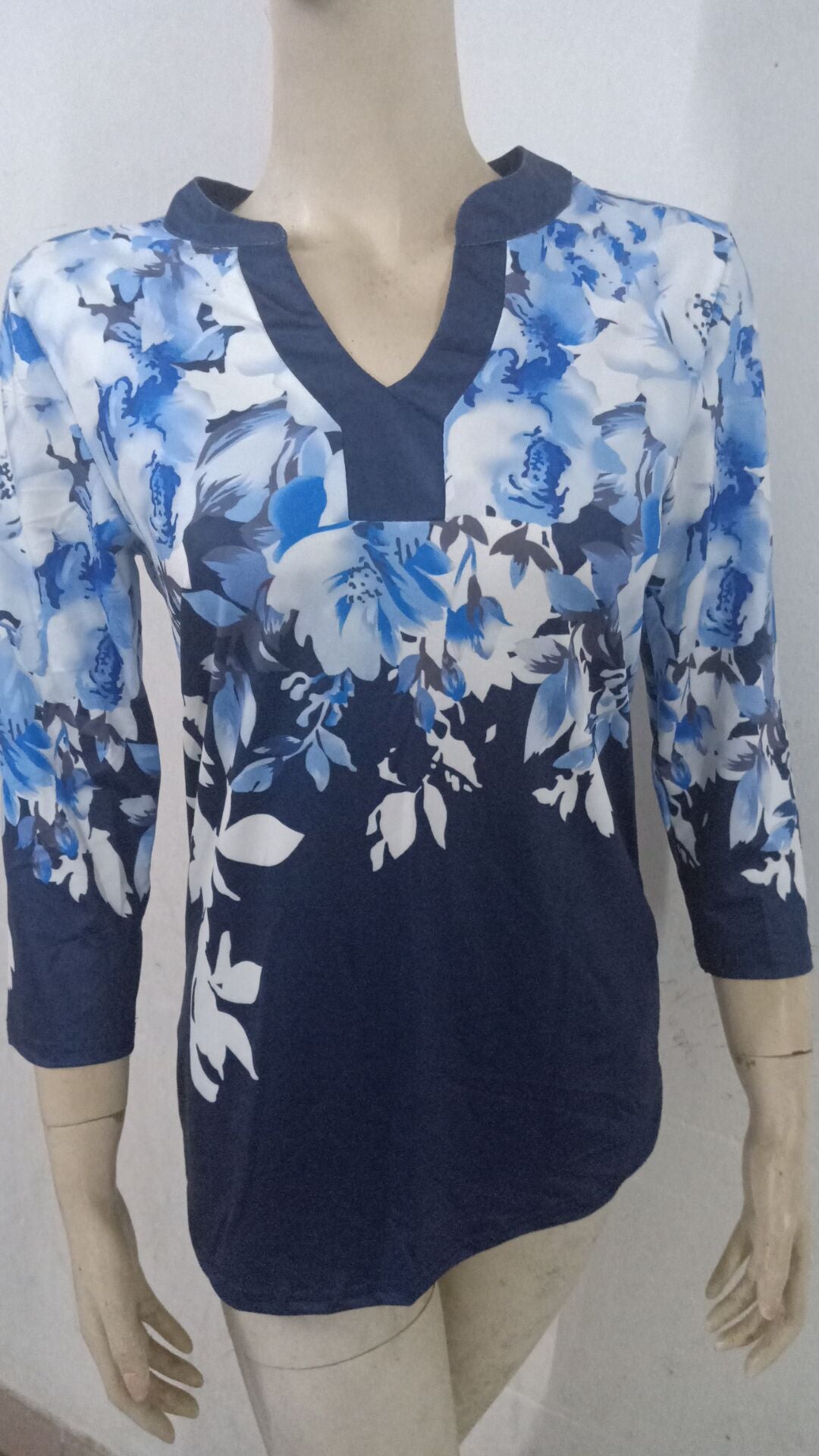 European Women's T-Shirt, V-Neck Printed Top