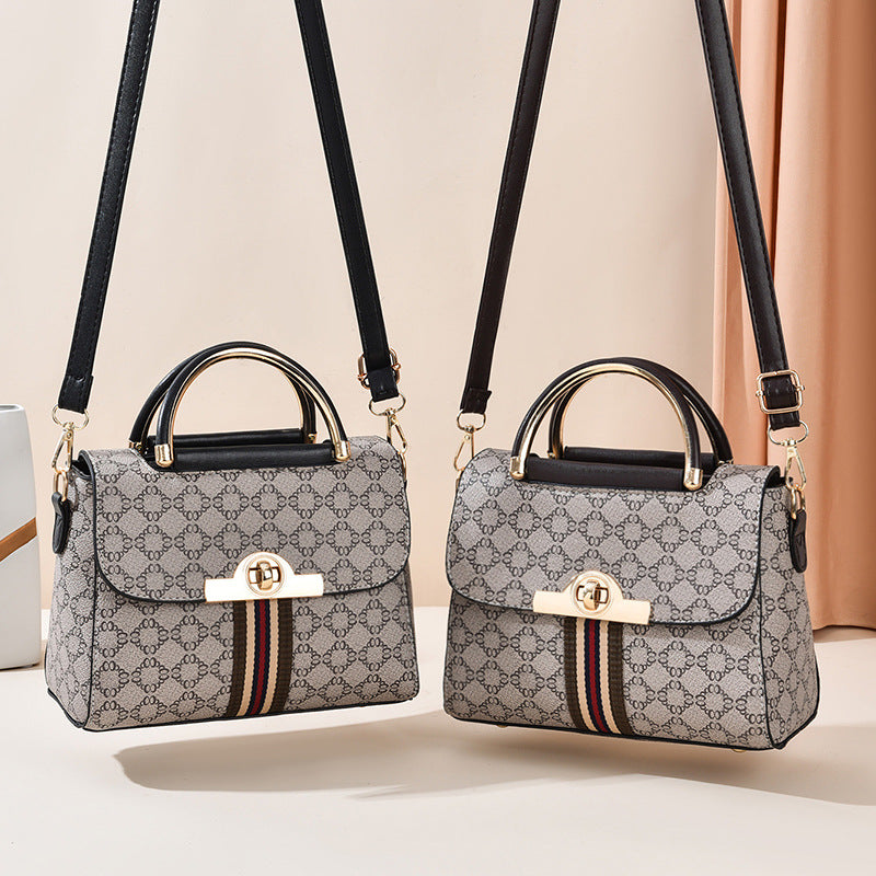 Fashionable Women's Handbag 2023 Summer Vintage Style