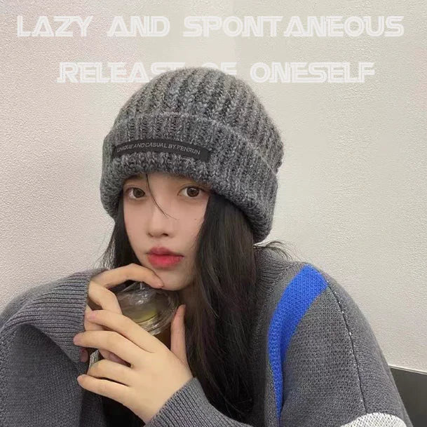 Women's Thick Wool Blend Knitted Hat for Autumn/Winter