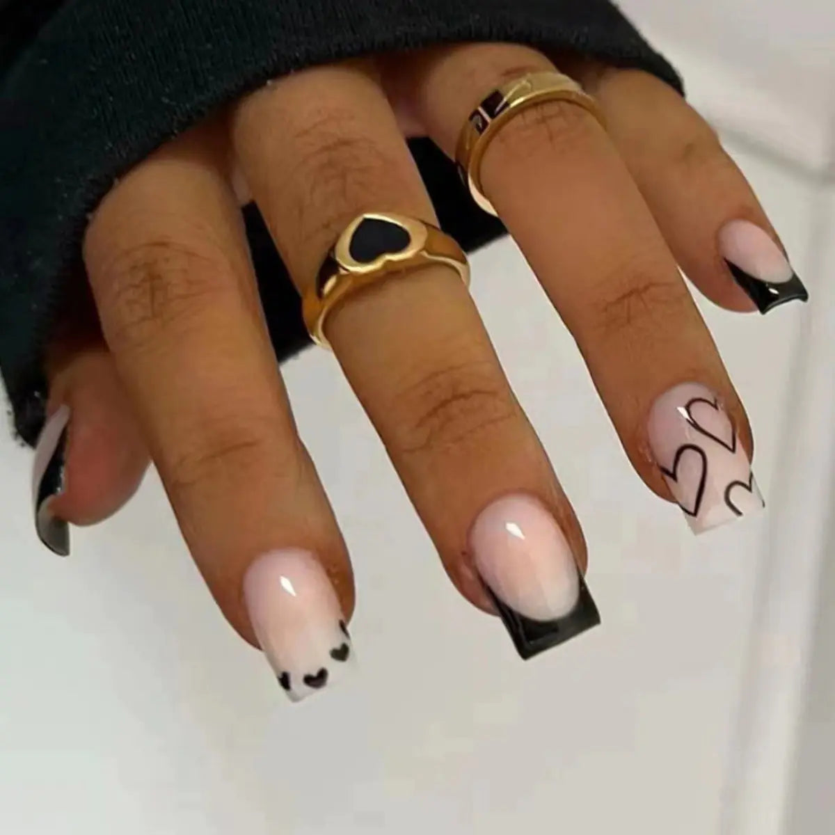 Valentine's Day Press-On Nail Set with Heart Designs
