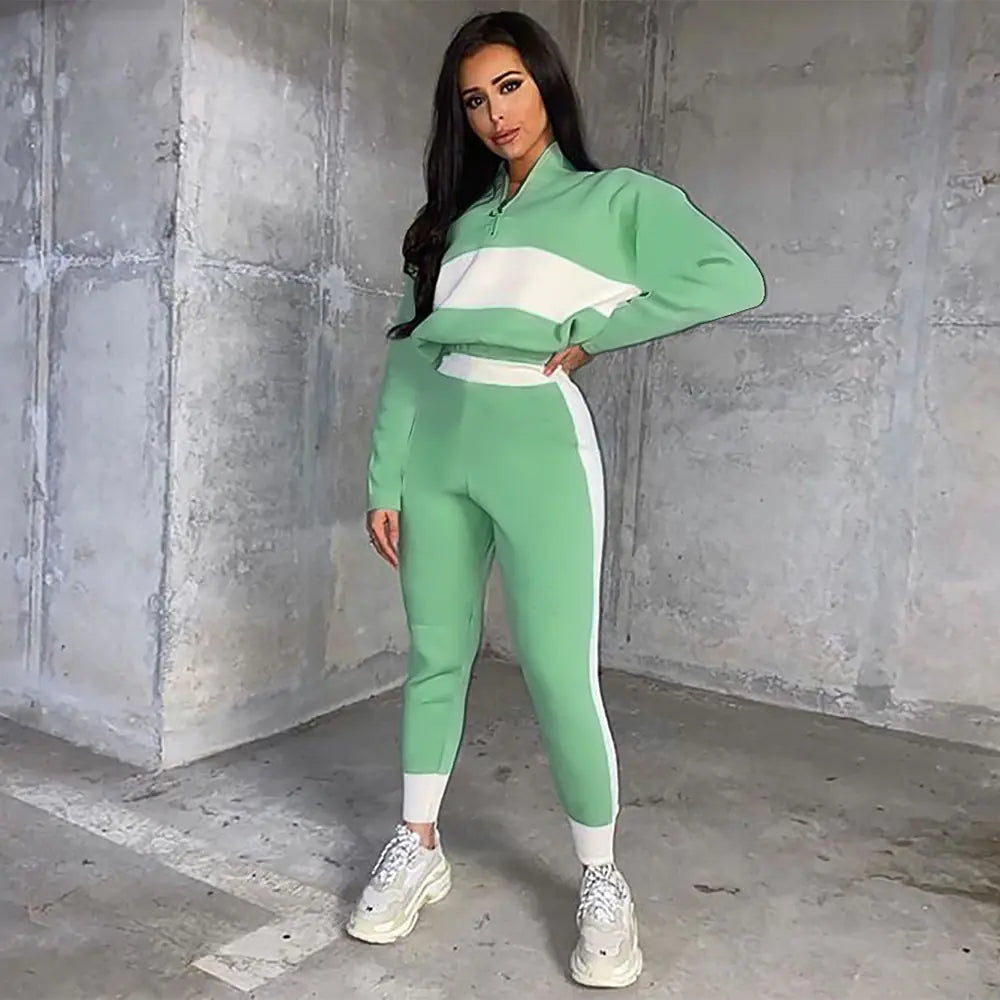 Women's Casual Sport Set with Color Block Design