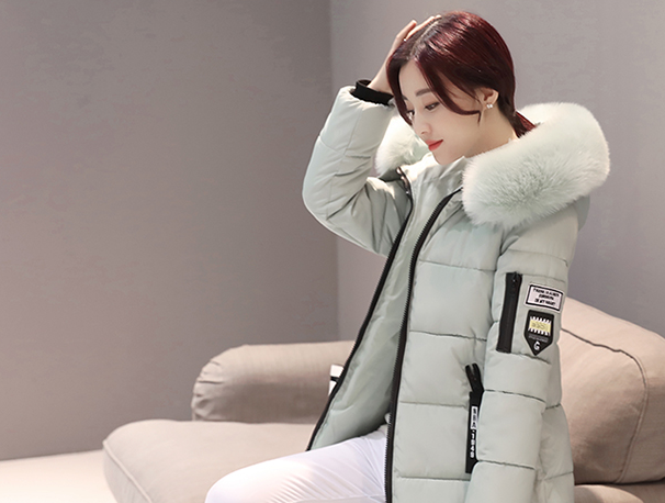 Thick Cotton Jacket with Fur Collar and Slim Fit