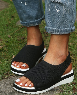 Summer Women's Flyknit Peep-Toe Flats (20-Year Trend)