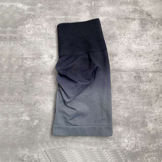 Gradient Seamless Yoga Shorts for Comfortable Workouts