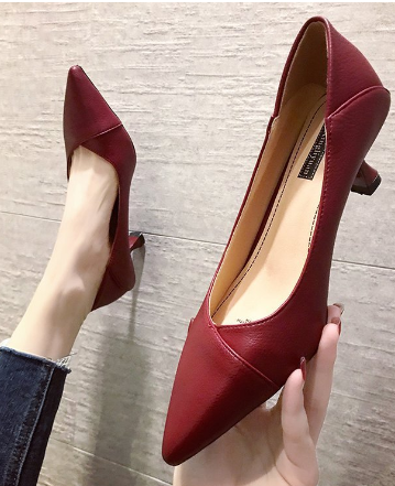 Black Pointed Toe High Heels - Soft Leather Design
