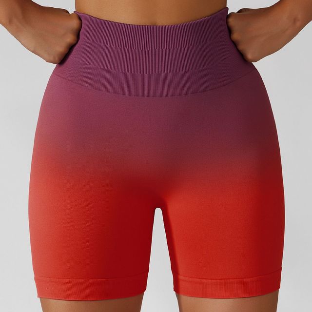 Gradient Seamless Yoga Shorts for Comfortable Workouts