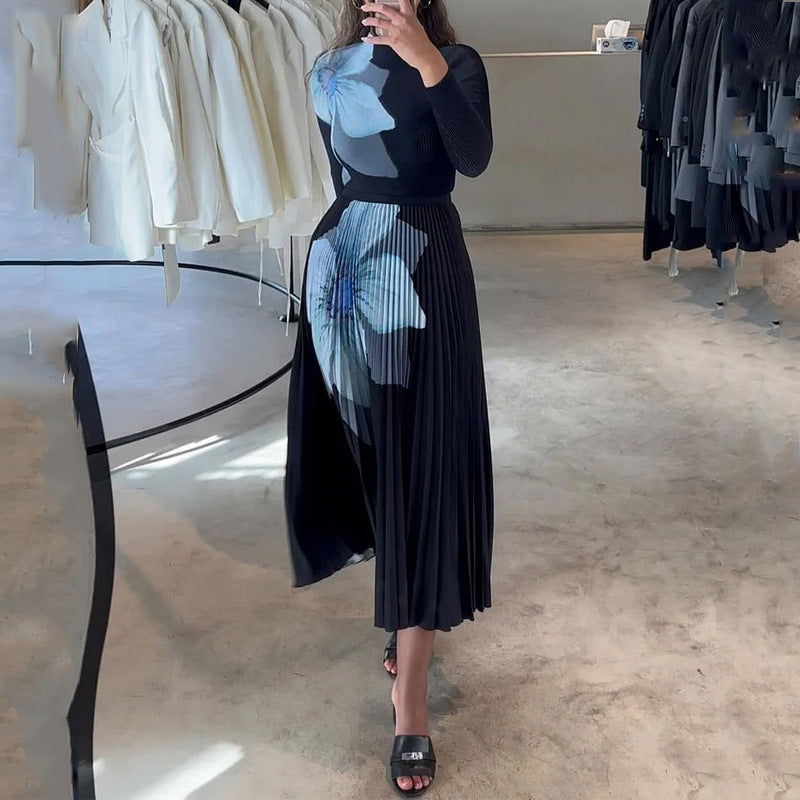 Elegant Pleated Dress for Women with Fitted Waist