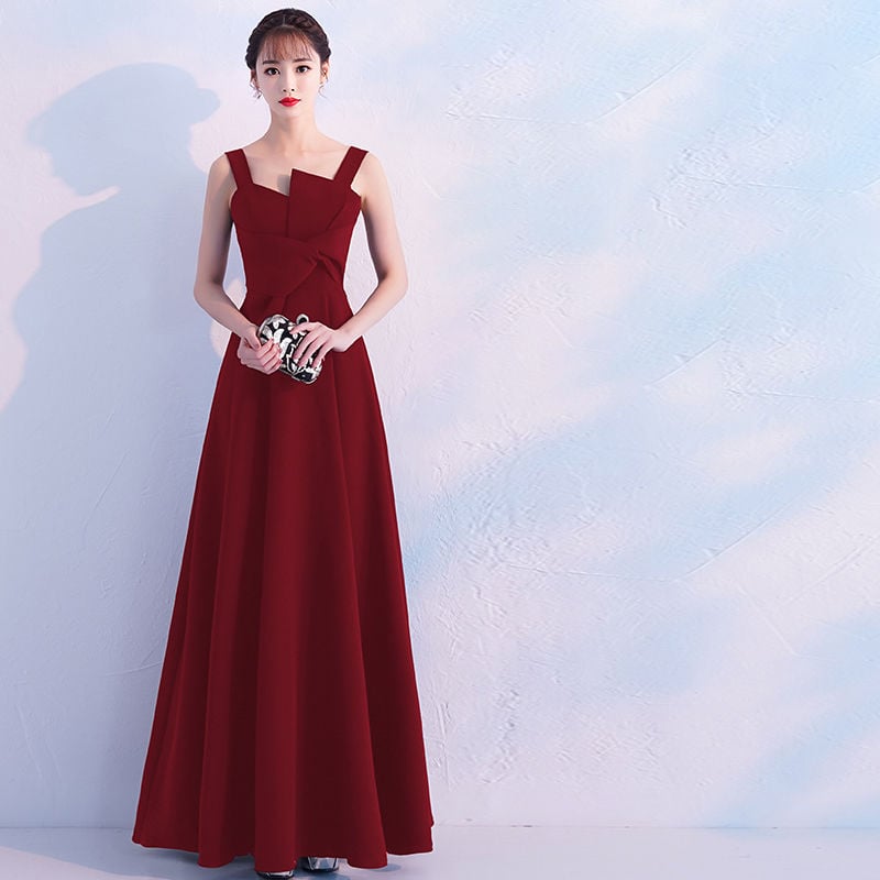 Noble and Stylish Dress for Birthday Celebration