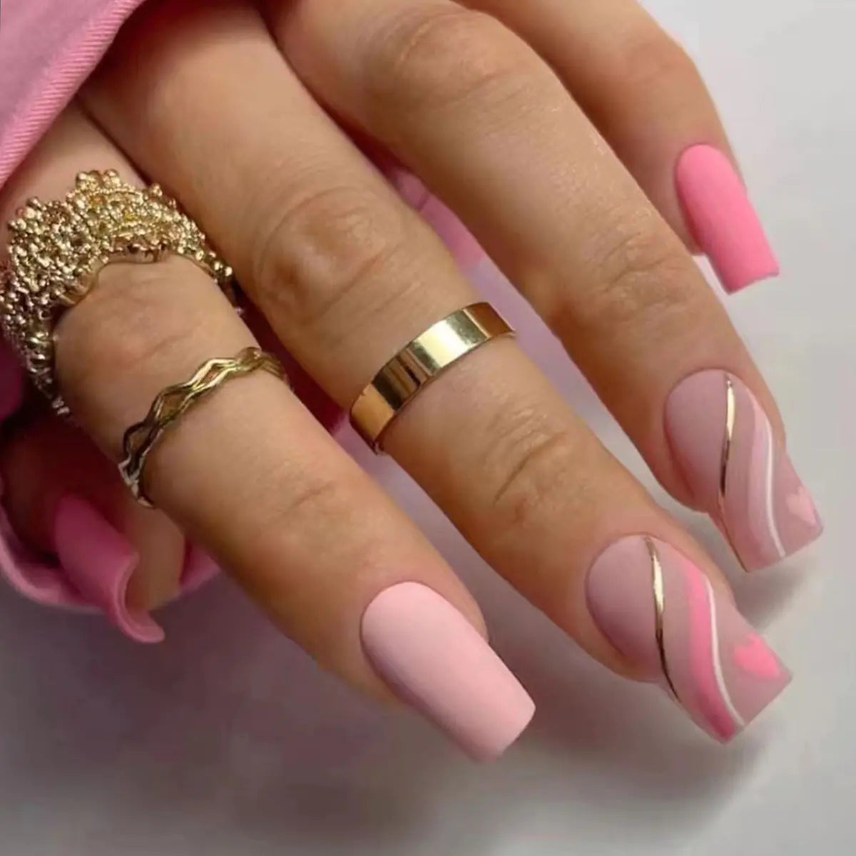Valentine's Day Press-On Nail Set with Heart Designs