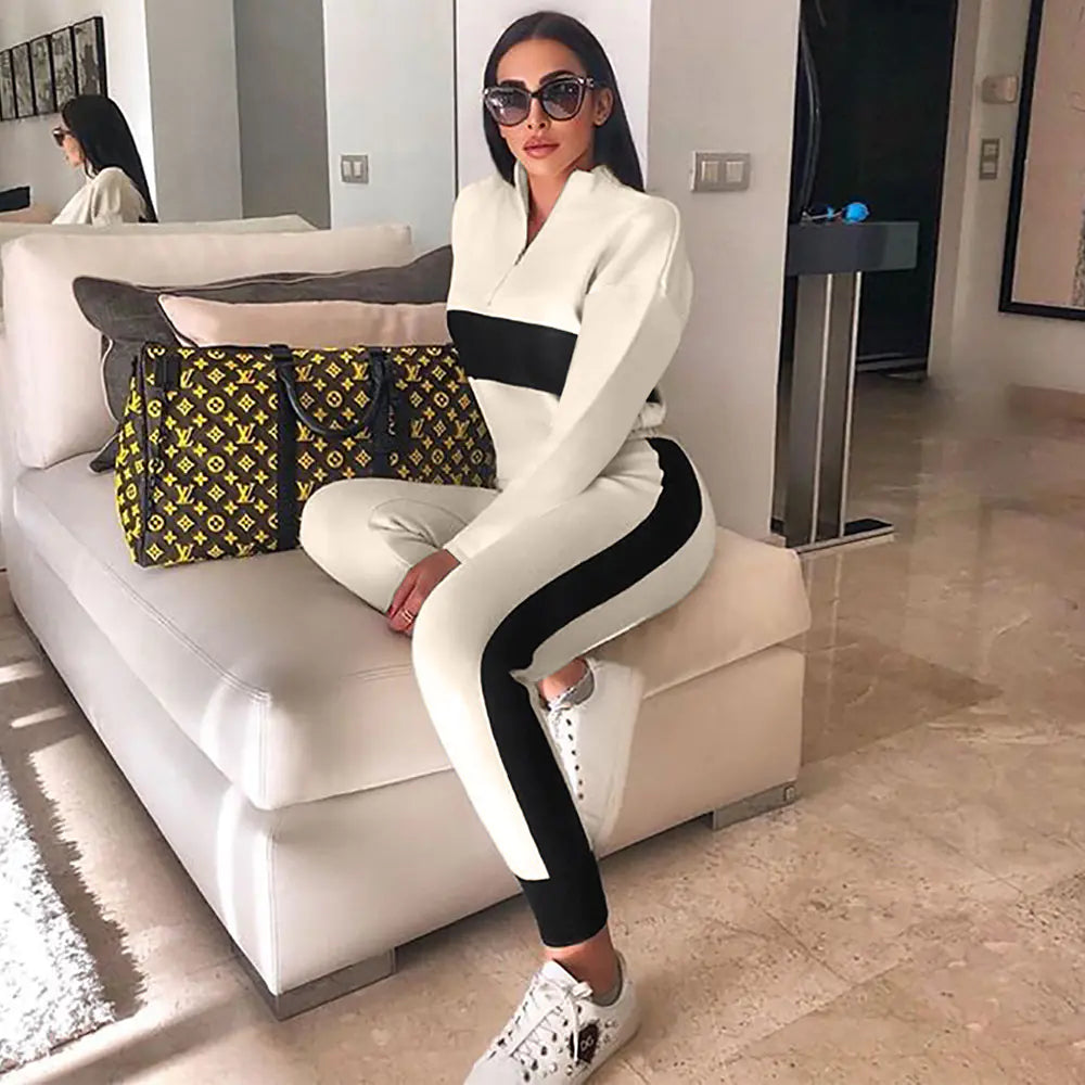 Women's Casual Sport Set with Color Block Design