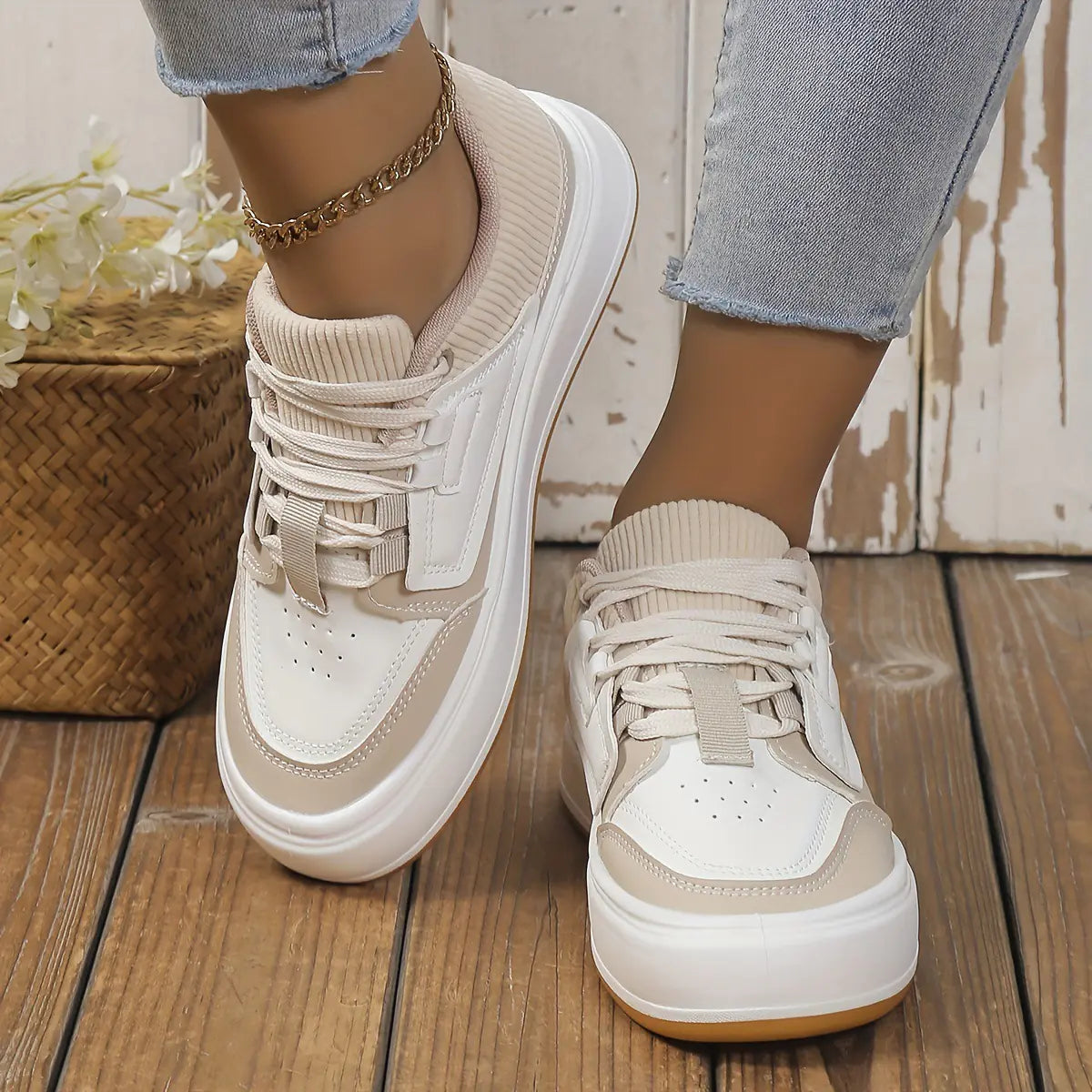 2023 Women's Casual Thick-Soled Canvas Sneakers