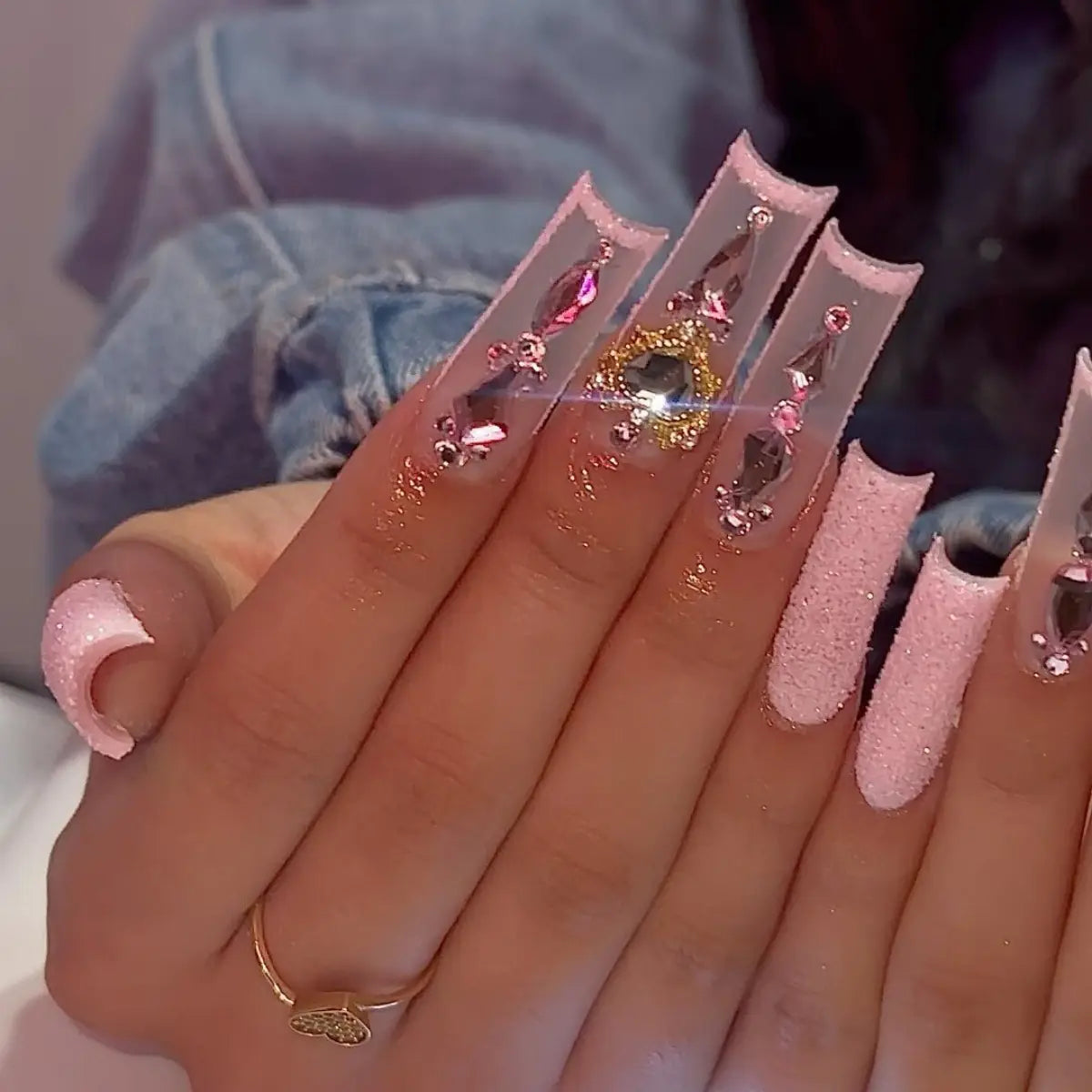 Valentine's Day Press-On Nail Set with Heart Designs