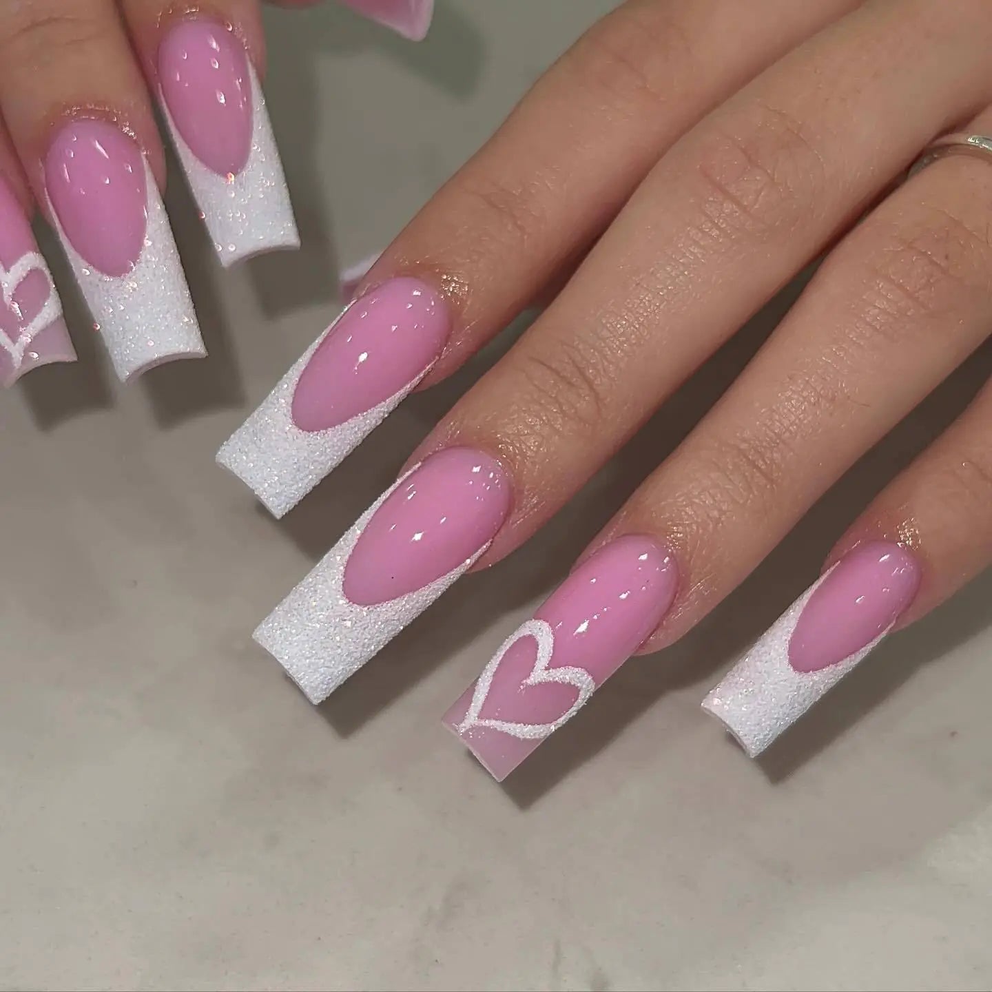 Valentine's Day Press-On Nail Set with Heart Designs